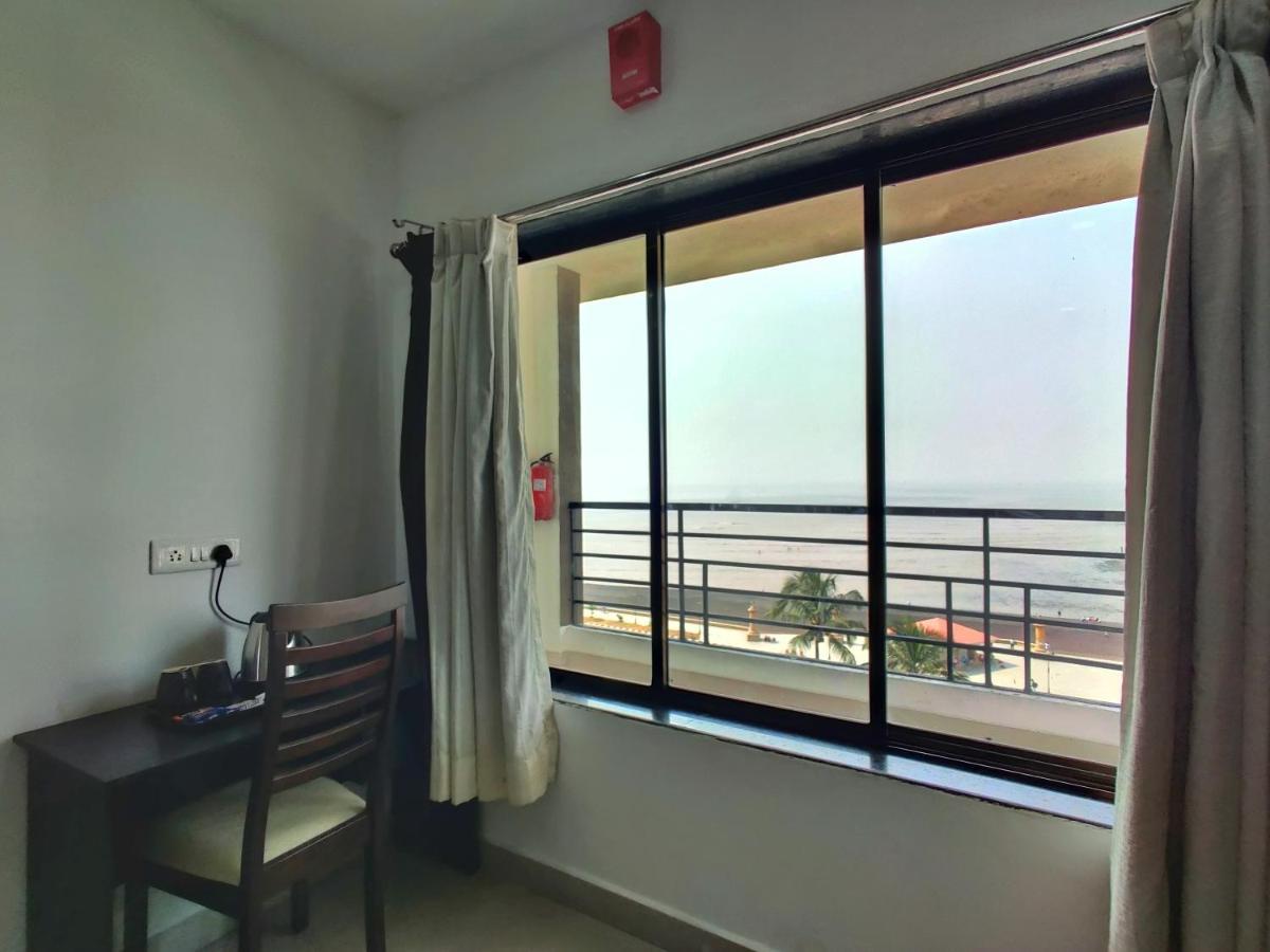 Golden Chariot Hotel Daman Exterior foto