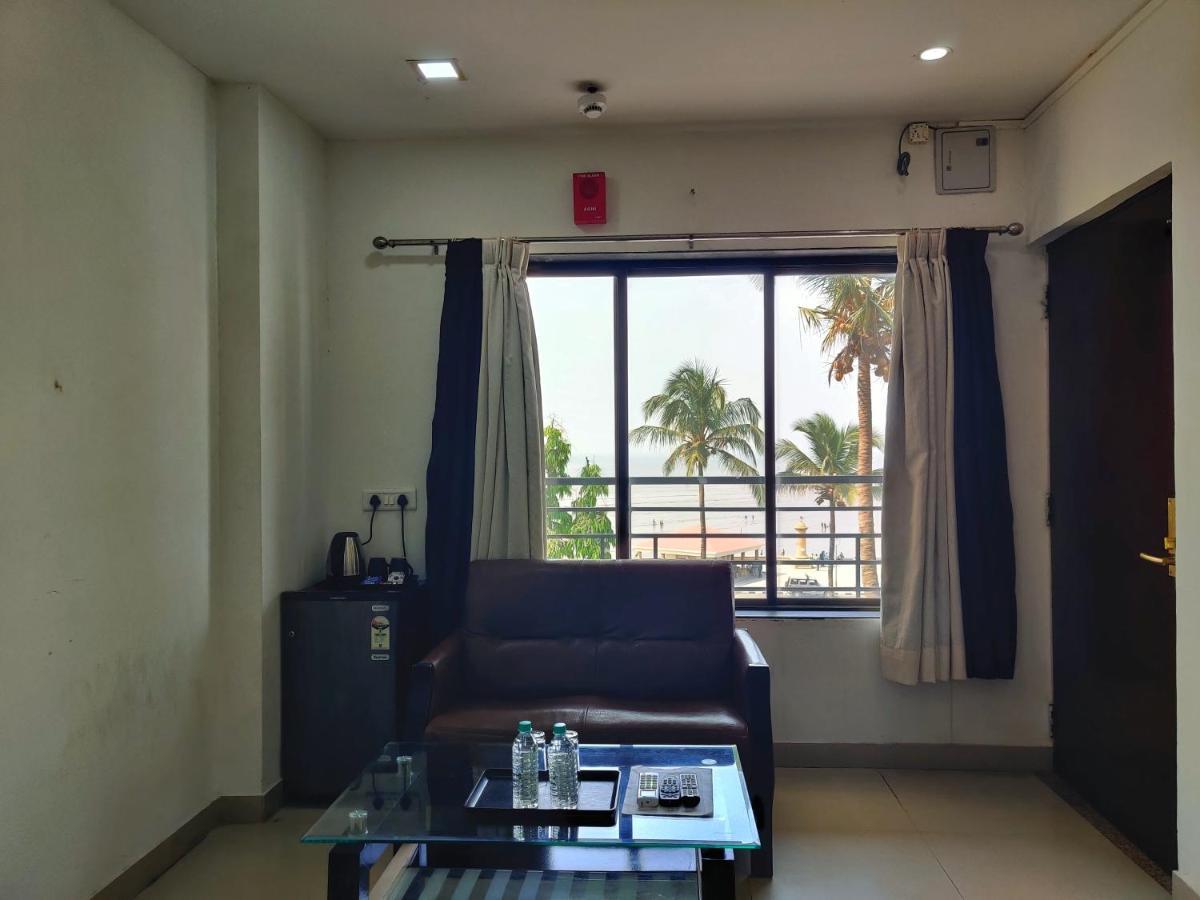 Golden Chariot Hotel Daman Exterior foto